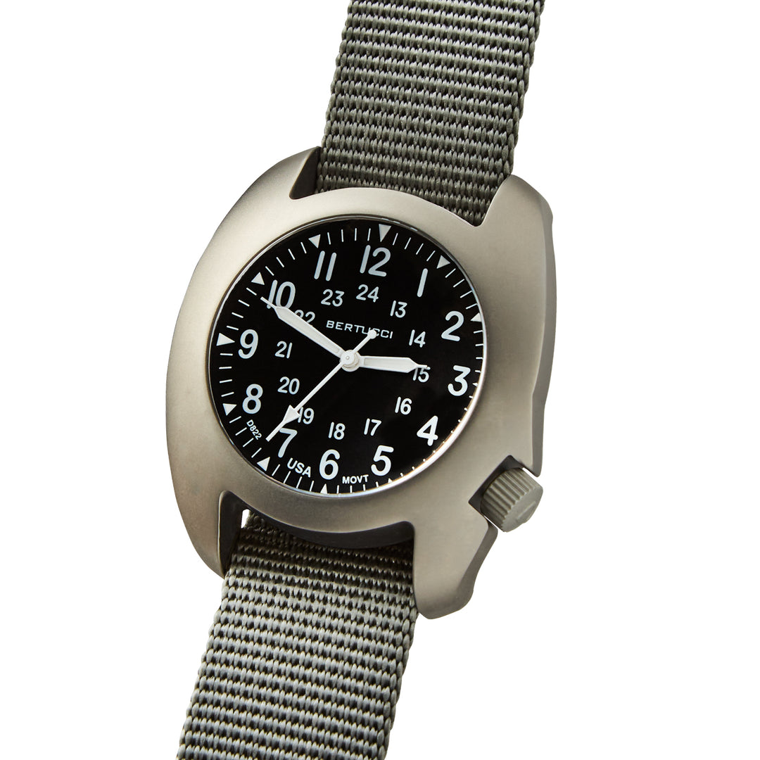 17016 D-3T RETROFORM EPIC - Black Dial w/ Vintage Drab Nylon Band